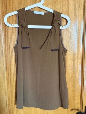 $360 FABIANA FILIPPI Sleeveless Summer Top with Bow and Detail Wide Straps Sz. 8